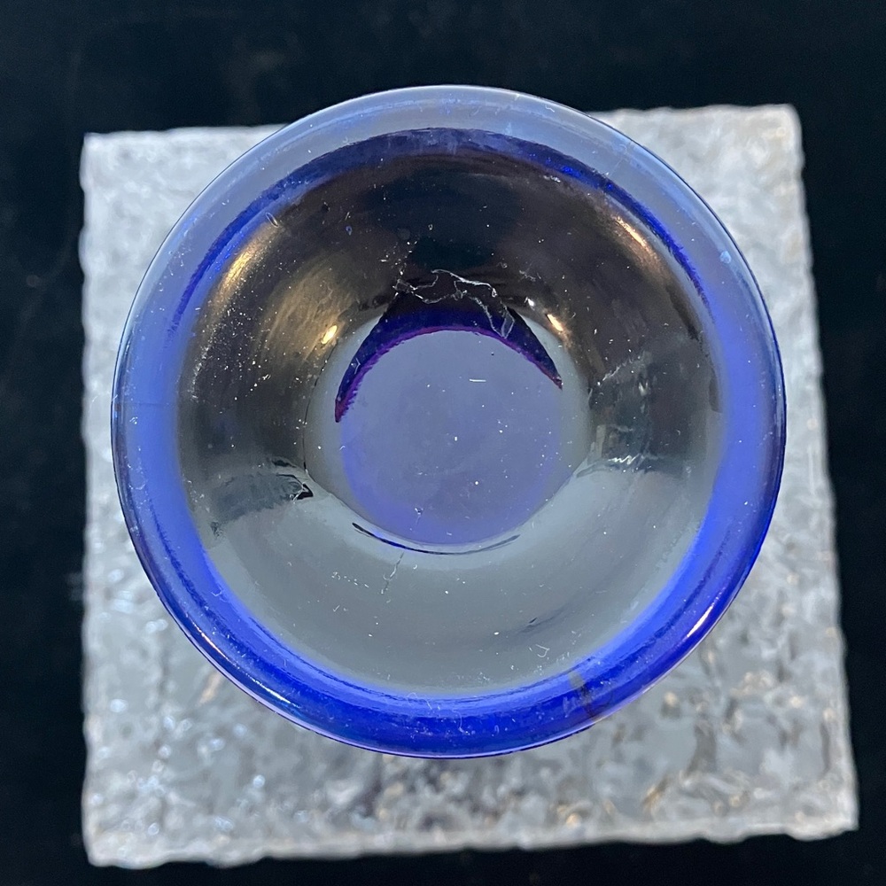 Fenton Iridescent Glass Vase - Picture 7 of 8